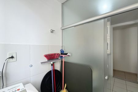 Apartamento à venda com 57m², 2 quartos e 1 vaga Apartamento à venda com 57m², 2 quartos e 1 vagaÁrea de Serviço