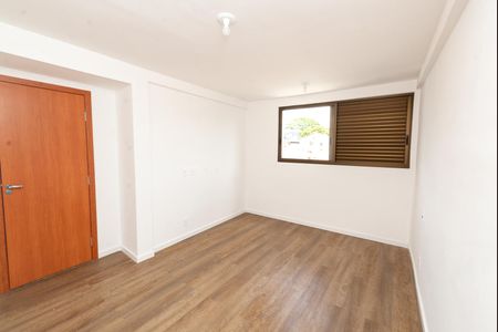 Apartamento para alugar com 80m², 3 quartos e 2 vagasSuíte