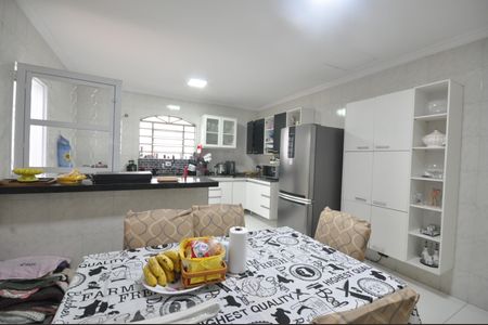 Casa à venda com 250m², 6 quartos e 2 vagasCozinha 1