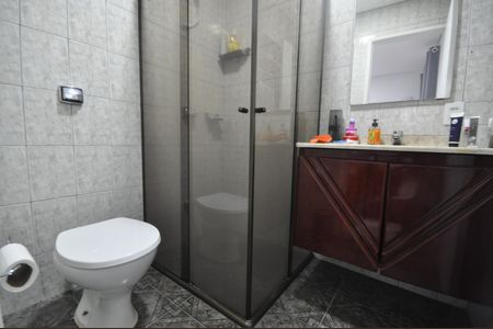 Casa à venda com 250m², 6 quartos e 2 vagasBanheiro da Suíte 3