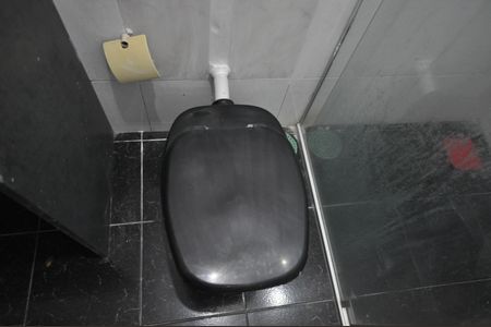 Casa à venda com 250m², 6 quartos e 2 vagasBanheiro da Edícula