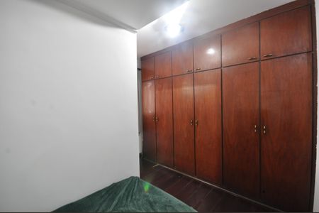 Casa à venda com 250m², 6 quartos e 2 vagasSuíte 5