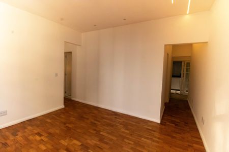 Apartamento à venda com 72m², 3 quartos e sem vaga Apartamento à venda com 72m², 3 quartos e sem vagaSala