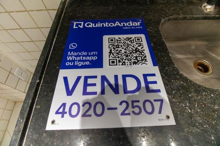 Apartamento à venda com 72m², 3 quartos e sem vaga Apartamento à venda com 72m², 3 quartos e sem vagaPlaquinha