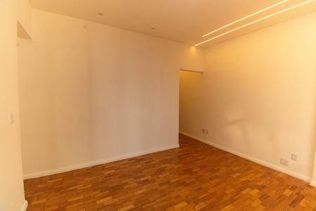 Apartamento à venda com 72m², 3 quartos e sem vaga Apartamento à venda com 72m², 3 quartos e sem vagaSala