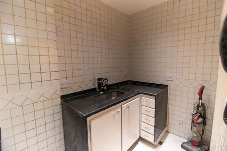 Apartamento à venda com 72m², 3 quartos e sem vaga Apartamento à venda com 72m², 3 quartos e sem vagaCozinha e Área de Serviço
