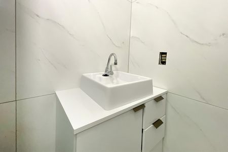 Apartamento para alugar com 74m², 3 quartos e 1 vaga Apartamento para alugar com 74m², 3 quartos e 1 vagaBanheiro