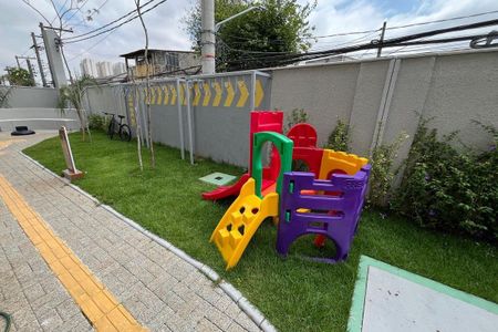 Apartamento para alugar com 37m², 1 quarto e sem vaga Apartamento para alugar com 37m², 1 quarto e sem vagaÁrea comum - Playground