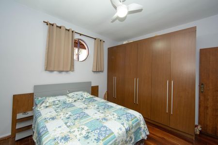 Casa à venda com 360m², 4 quartos e 5 vagasQUARTO4