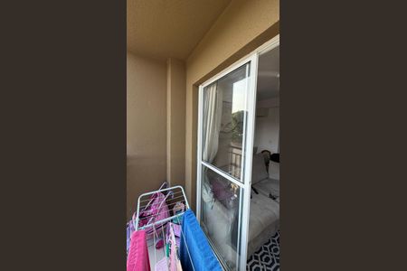 Apartamento à venda com 48m², 2 quartos e sem vaga Apartamento à venda com 48m², 2 quartos e sem vagaVaranda