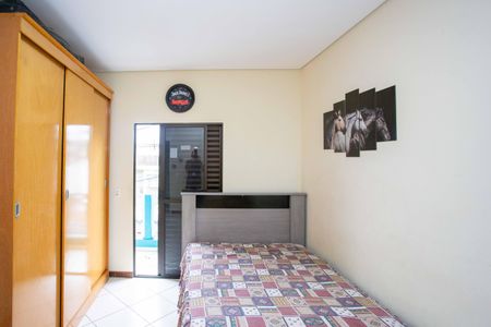 Casa à venda com 178m², 3 quartos e 3 vagasQuarto 2