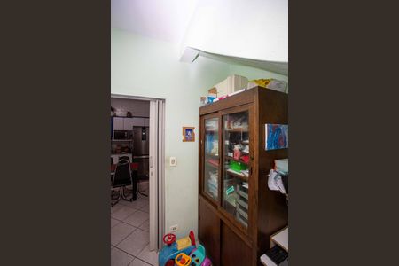 Casa à venda com 178m², 3 quartos e 3 vagasEscritório