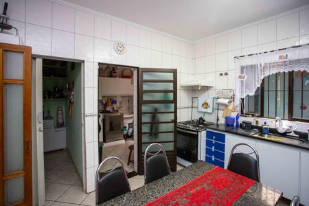 Casa à venda com 178m², 3 quartos e 3 vagasCozinha