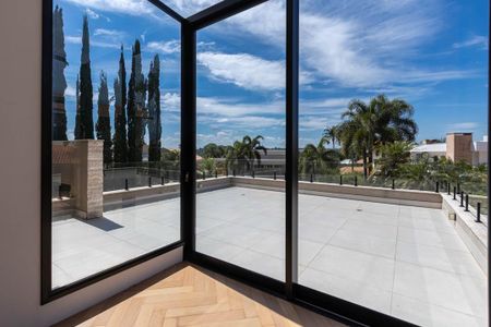 Casa de condomínio à venda com 576m², 6 quartos e 6 vagas