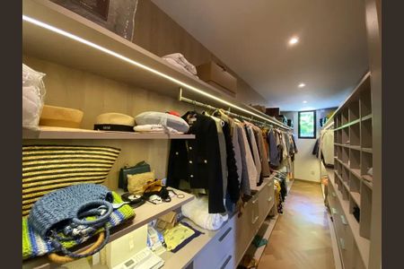 Casa de condomínio à venda com 576m², 6 quartos e 6 vagas