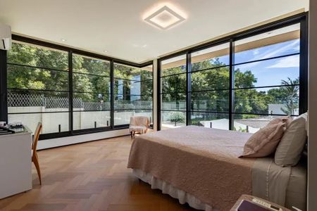 Casa de condomínio à venda com 576m², 6 quartos e 6 vagas