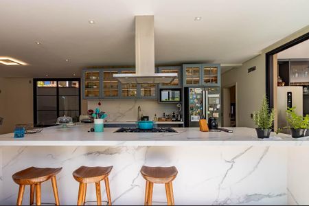 Casa de condomínio à venda com 576m², 6 quartos e 6 vagas