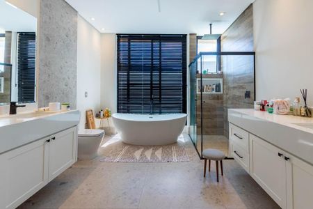 Casa de condomínio à venda com 576m², 6 quartos e 6 vagas