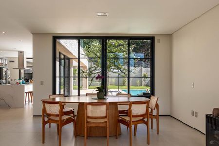 Casa de condomínio à venda com 576m², 6 quartos e 6 vagas