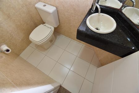 Casa de condomínio para alugar com 148m², 3 quartos e 2 vagasLavabo