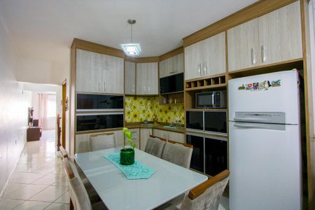 Casa à venda com 142m², 3 quartos e 2 vagasCopa/Cozinha