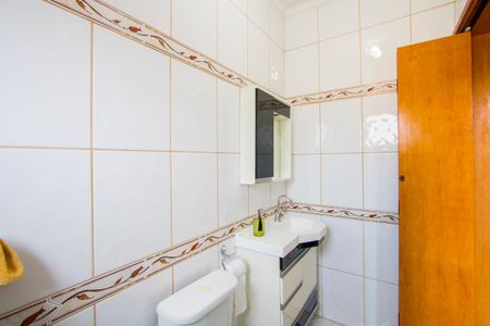 Casa à venda com 142m², 3 quartos e 2 vagasBanheiro do quarto 1