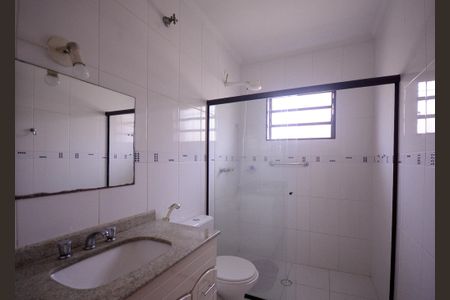 Casa à venda com 184m², 3 quartos e 3 vagasBanheiro Social 