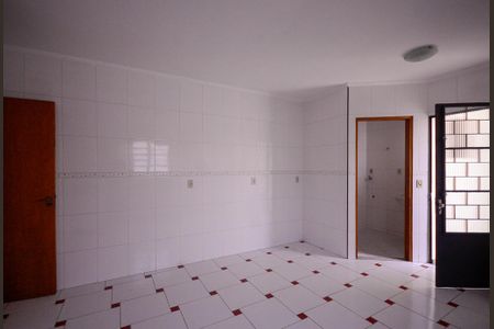 Casa à venda com 184m², 3 quartos e 3 vagasCozinha 