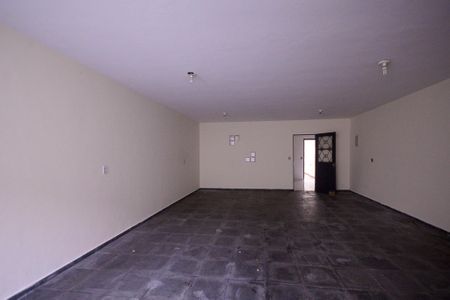 Casa à venda com 184m², 3 quartos e 3 vagasGaragem 