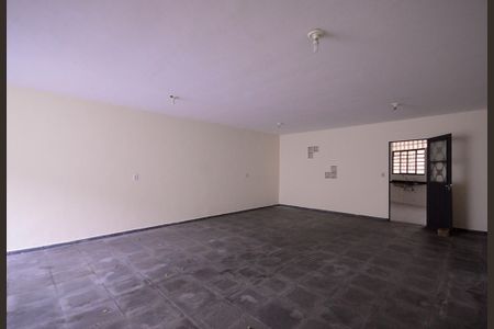Casa à venda com 184m², 3 quartos e 3 vagasGaragem 