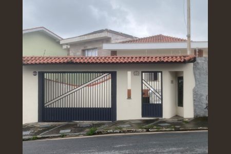 Casa à venda com 184m², 3 quartos e 3 vagasFachada