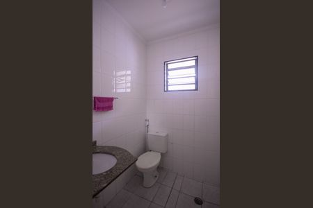 Casa à venda com 184m², 3 quartos e 3 vagasEdícula - Banheiro 
