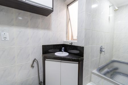 Apartamento para alugar com 57m², 2 quartos e 1 vagaBanheiro