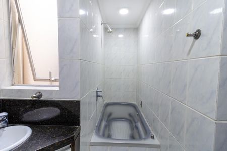 Apartamento para alugar com 57m², 2 quartos e 1 vagaBanheiro