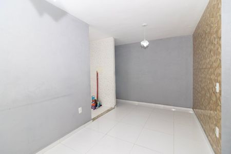 Sala de apartamento para alugar com 2 quartos, 48m² em Padre Miguel, Rio de Janeiro