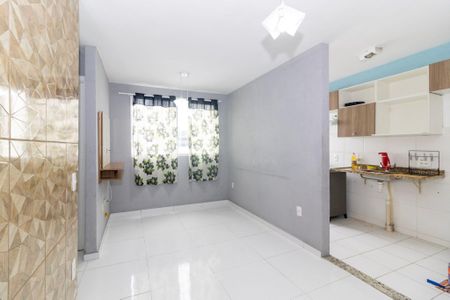 Sala de apartamento para alugar com 2 quartos, 48m² em Padre Miguel, Rio de Janeiro
