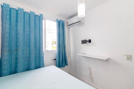 Quarto 1 de apartamento para alugar com 2 quartos, 48m² em Padre Miguel, Rio de Janeiro