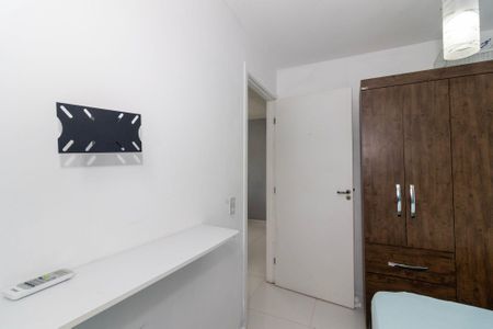 Quarto 1 de apartamento para alugar com 2 quartos, 48m² em Padre Miguel, Rio de Janeiro