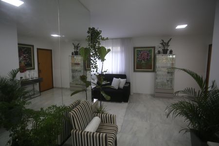 Studio para alugar com 320m², 1 quarto e 2 vagasSala
