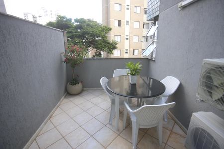 Studio para alugar com 320m², 1 quarto e 2 vagasArea privativa