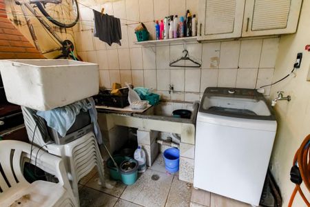 Casa à venda com 240m², 3 quartos e 2 vagasDetalhe da area de serviço