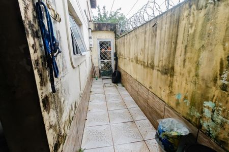 Casa à venda com 240m², 3 quartos e 2 vagasQuintal