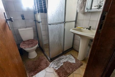 Casa à venda com 240m², 3 quartos e 2 vagasBanheiro Corredor