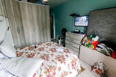 Casa à venda com 240m², 3 quartos e 2 vagasSuíte