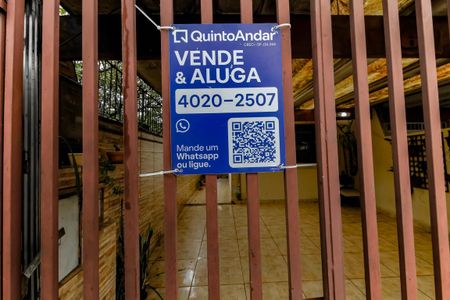 Casa à venda com 240m², 3 quartos e 2 vagasFachada