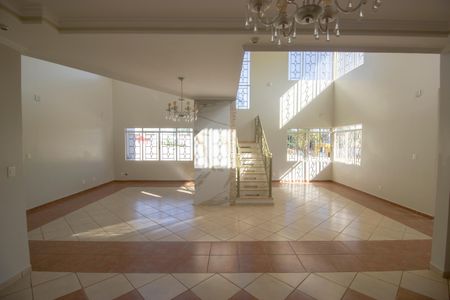 Casa para alugar com 4 quartos, 1000m² em Colônia Agrícola Vereda da Cruz, Brasília