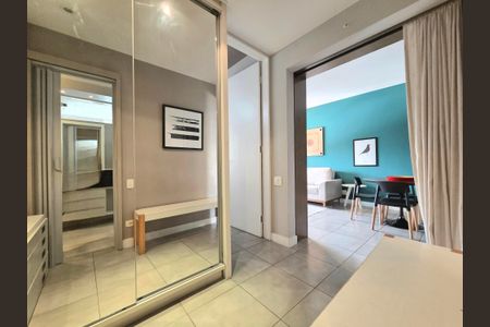 Apartamento à venda com 58m², 1 quarto e sem vaga Apartamento à venda com 58m², 1 quarto e sem vagaCorredor