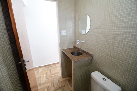 Casa para alugar com 70m², 2 quartos e 1 vagaBanheiro