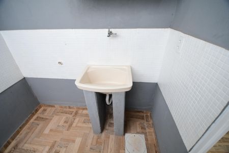 Casa para alugar com 70m², 2 quartos e 1 vagaÁrea de Serviço