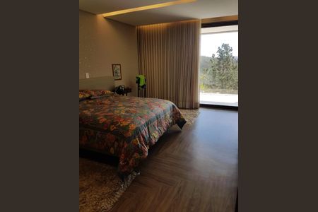 Casa de condomínio à venda com 479m², 4 quartos e 3 vagasFoto 32